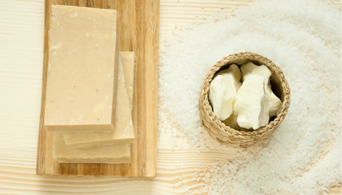 https://www.lilyumetikbakim.com/image/cache/catalog/blog/sodium%20cocoa%20butterate-1170x668.png